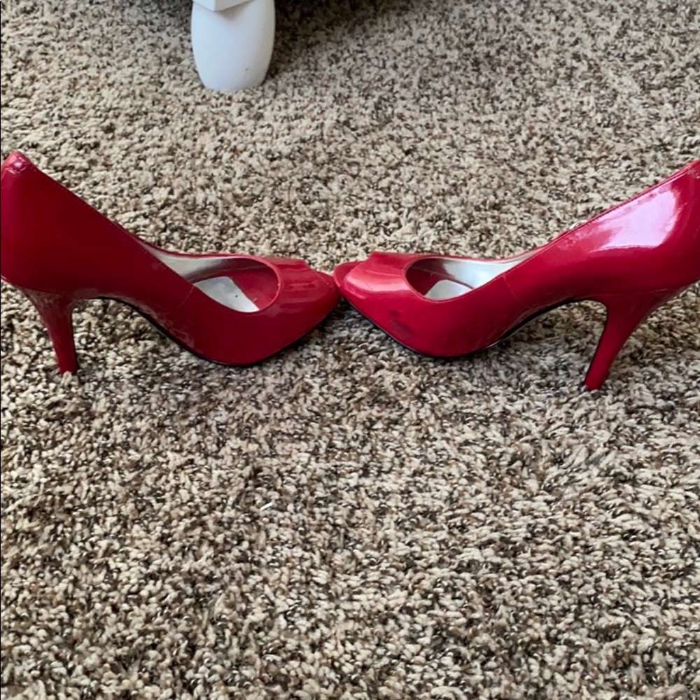 Red Jessica Simpson Heels - Picture 4 of 6
